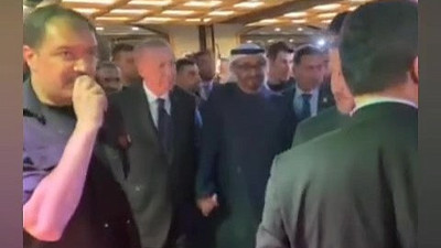 Erdoğan BAE lideri ile restorandan el ele çıktı. İbrahim Karagül Yeni Şafak'ta BAE için 'şerefsiz bunlar' demişti