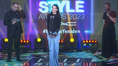 Melike Şahin selam verdi borçlu çıktı. Konserini iptal ettiler