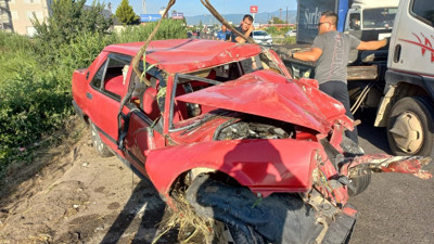 Kuyucak’ta trafik kazası: 2’si çocuk 4 yaralı