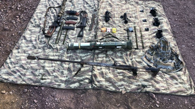 Pençe-Kilit ve Hakurk bölgelerinde çok sayıda silah ve mühimmat ele geçirildi