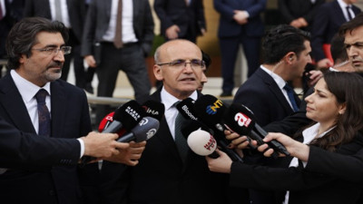 Dolar 24 TL’yi zorlarken, Mehmet Şimşek’ten kritik ziyaret