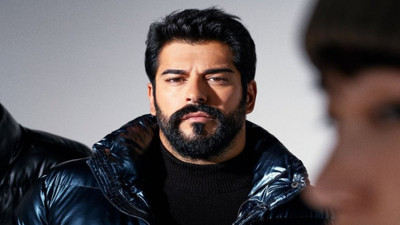 Burak Özçivit'e dev teklif. İlk kez dijitalde yer alacak