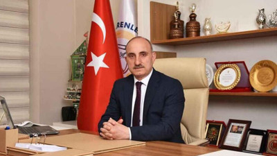 Makam odasında kalp krizi geçiren belediye başkanı hayatını kaybetti