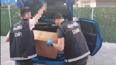 İzmir’de binlerce sentetik ecza maddesi ele geçirildi