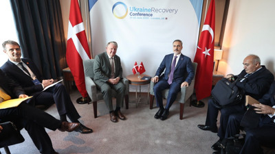 Bakan Fidan, Londra’da mevkidaşlarıyla görüşmeler gerçekleştirdi