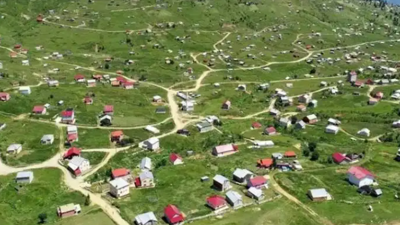 Yaylaların haline bakın. İktidarın yol verdikçe Karadeniz yaylaları bu hale geldi
