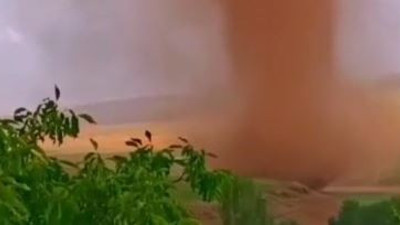 Bitlis'te dev hortum paniği. Aniden ortaya çıktı