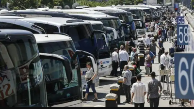 Otogarda bayram zammı. Dün 800 TL olan bilet bugün 1000 lira. Fırsatçılıkta bugün