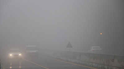 Sürücüler dikkat! Sis nedeniyle görüş mesafesi 20 metreye kadar düştü