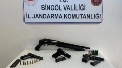 4 ayrı suçtan aranıyordu. Çatıda yakalandı