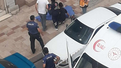 Denizli'de 6. kattan atlayan kadın hayatını kaybetti