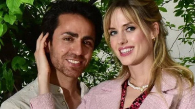 Ünlü oyuncu Wilma Elles hamile olduğunu açıkladı