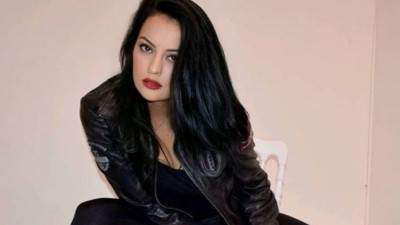 Kanserle savaşan ünlü oyuncu peruksuz fotoğrafını paylaştı