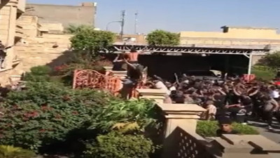 Kur'an yakma eylemine tepkiler artıyor. Irak'ta İsveç Büyükelçiliği'ne baskın