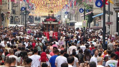 Taksim'de bayram yoğunluğu. Araplar akın etti