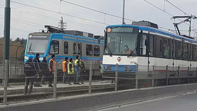 Tramvay arızalandı, duraklarda yoğunluk yaşandı