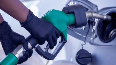 Benzine bayram tatilini unutturacak zam geliyor. Deponuzu bugün doldurun