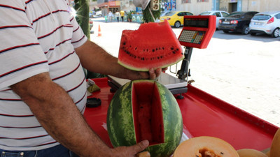 Öldürücü sıcaklara vatandaşlar böyle çözüm buldu
