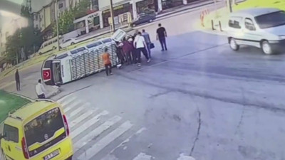 Tarım işçilerini taşıyan minibüs devrildi (04 Temmuz 2023)