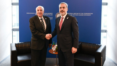 Hakan Fidan Cezayirli mevkidaşı Attaf ile görüştü