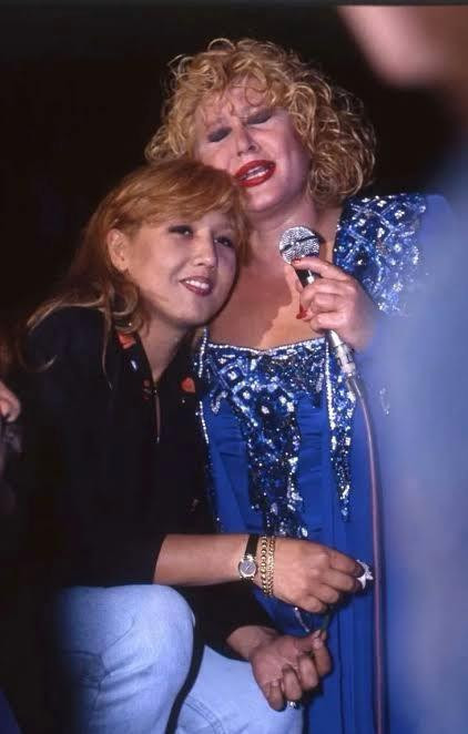 ABD’de vefat eden Muazzez Abacı’nın kızı hastaneye dava açacak mı? Serveti iddia edildiği gibi 1.2 milyar dolar mı? Abacı nereye defnedilmek istedi? - Resim : 1