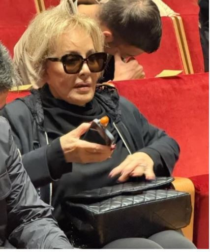 Türk sanat müziğinin usta ismi Muazzez Abacı’ya veda! Torunu konuşmakta zorlandı - Resim : 5