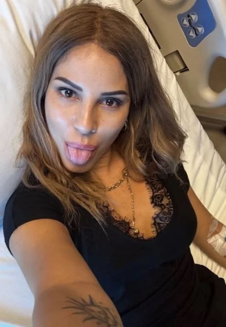 Oyunculuğu bırakıp ülkeyi terk etmişti! Cihan Ünal'ın kızı Irmak Ünal’dan kötü haber - Resim: 10