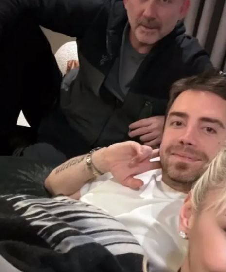 Ünlü şarkıcı Murat Dalkılıç'ın son hali hayranlarını endişelendirdi! 12. kez bıçak altına mı yattı? - Resim: 22