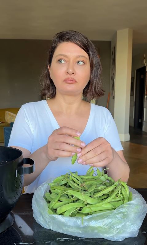 Tasını tarağını toplayıp köye yerleşti! Nurgül Yeşilçay bakın şimdi ne yapıyor - Resim : 3