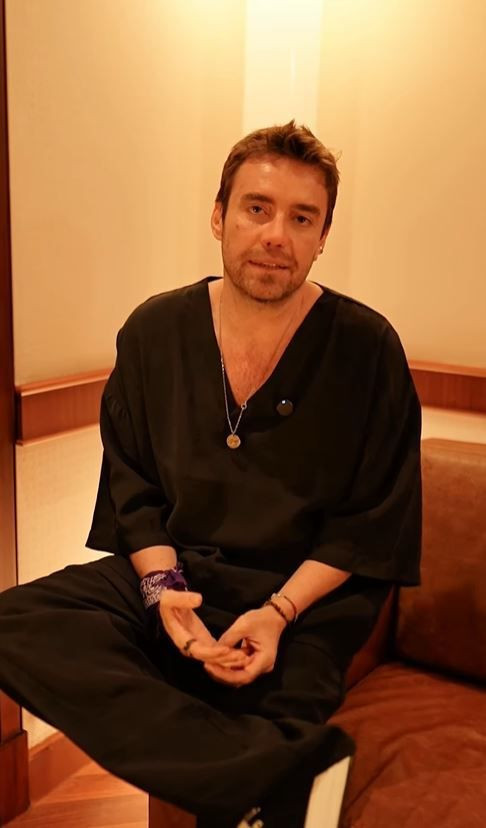 Ünlü şarkıcı Murat Dalkılıç'ın son hali hayranlarını endişelendirdi! 12. kez bıçak altına mı yattı? - Resim: 2