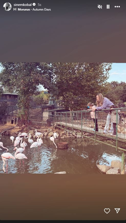 Sinem Kobal kızlarıyla doğayla baş başa: Mutluluk pozları mest etti! - Resim: 5