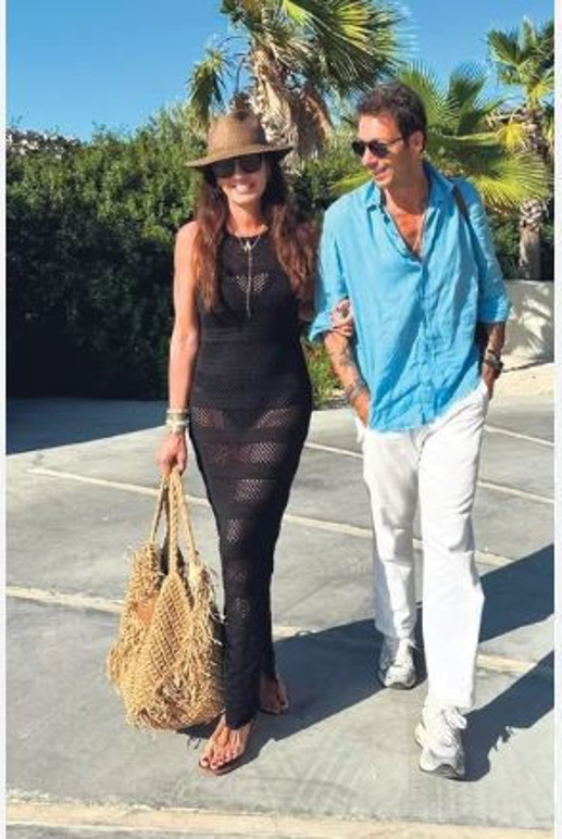 35 yıl sonra platonik aşkına kavuştu! Ünlü mimar Abdullah Burnaz aşkı uğruna tüm hayatını değiştirdi - Resim : 1