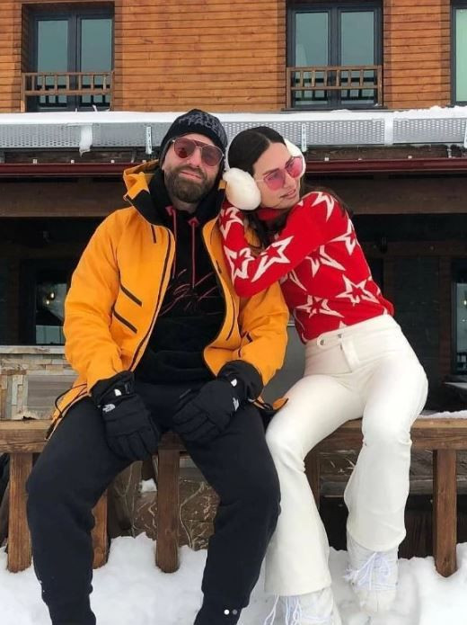 Yasemin Ergene’den ayrılan İzzet Özilhan eğlencede yakalandı: Bekar hayatına hızlı giriş yaptı - Resim: 20