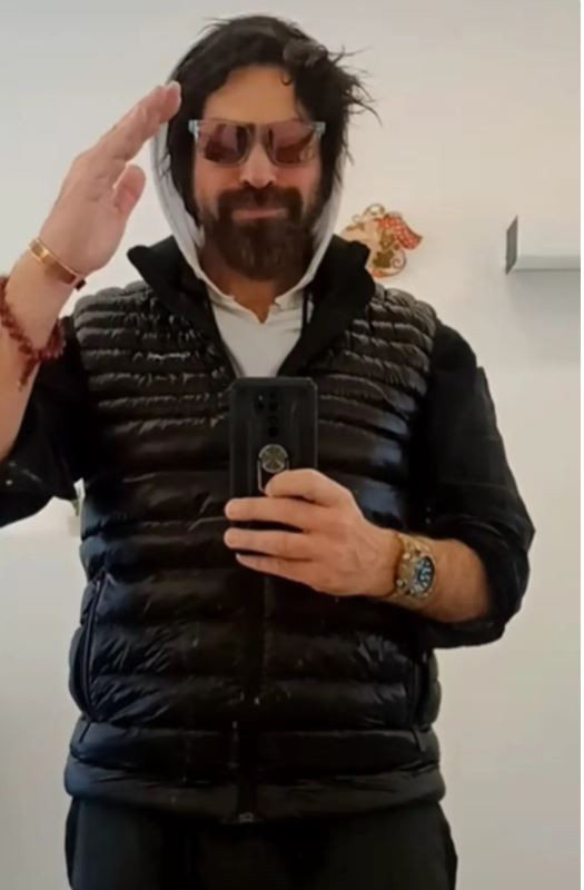 Maneviyata yönelmişti! Arka Sokaklar’ın Murat Komiser’i yıllar sonra ortaya çıktı! Hala karizma - Resim : 2