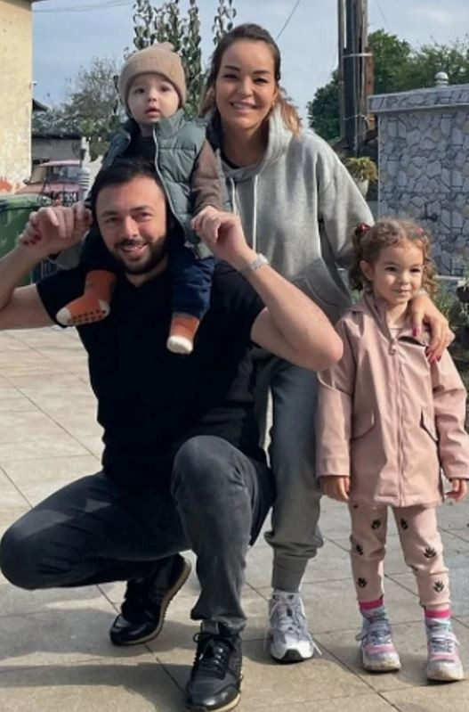 Bengü’den kırmızı kalpli paylaşım: Dedikodular alev aldı! Bir yıl sonra gelen o fotoğraf - Resim : 2