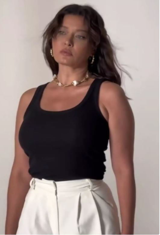 Tasını tarağını toplayıp köye yerleşti! Nurgül Yeşilçay bakın şimdi ne yapıyor - Resim : 1