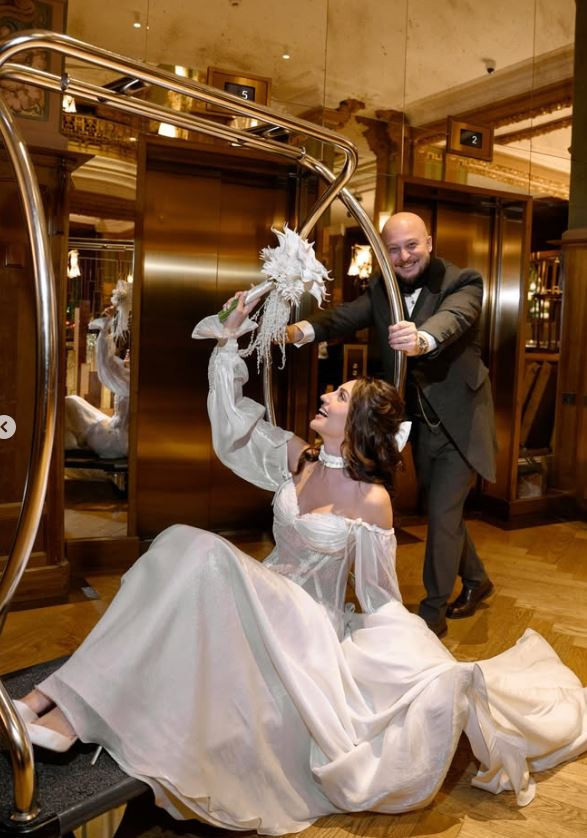 ‘Kasımda aşk başkadır’ 'Bir Zamanlar Çukurova'nın Gülten'i Budapeşte'de dünyaevine girdi - Resim : 4