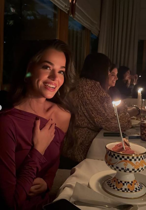 Kerem Bürsin’den yeni sevgilisi Selin Yağcıoğlu’na ayna pozlu ilan-ı aşk! Artık saklanmıyorlar - Resim : 12