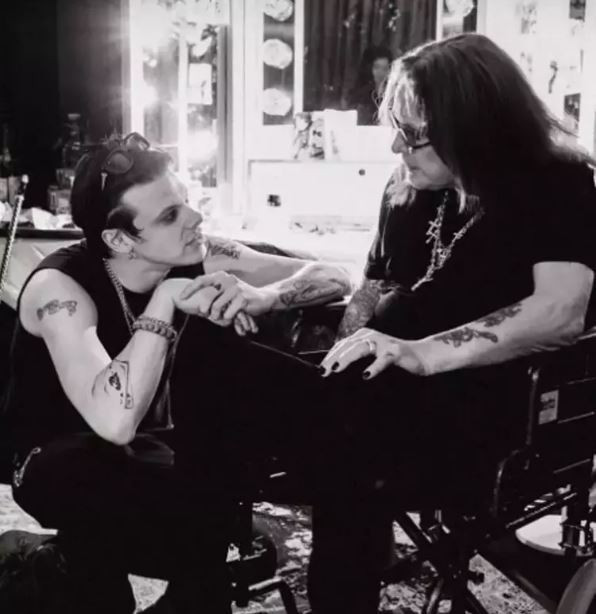 Rock efsanesi Ozzy Osbourne’un son sözleri ne? Sharon Osbourne gözyaşlarıyla anlattı: O gece ne oldu? - Resim : 3