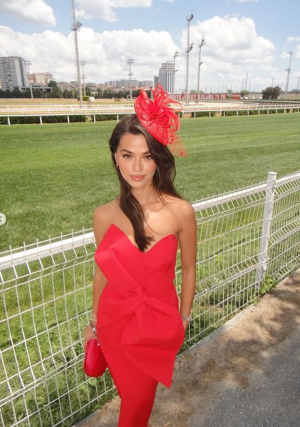 Çarpıntı dizisinin Aras Alkan’ı Kerem Bürsin'in yeni aşkı bakın kim çıktı? Sabancı’nın torunu Melisa Tapan’dan ayrılmıştı - Resim: 30