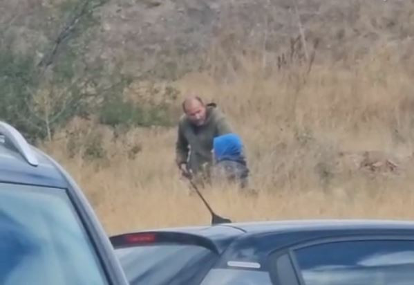 Korku dolu anlar! Eski eşini silahla rehin aldı - Resim : 2