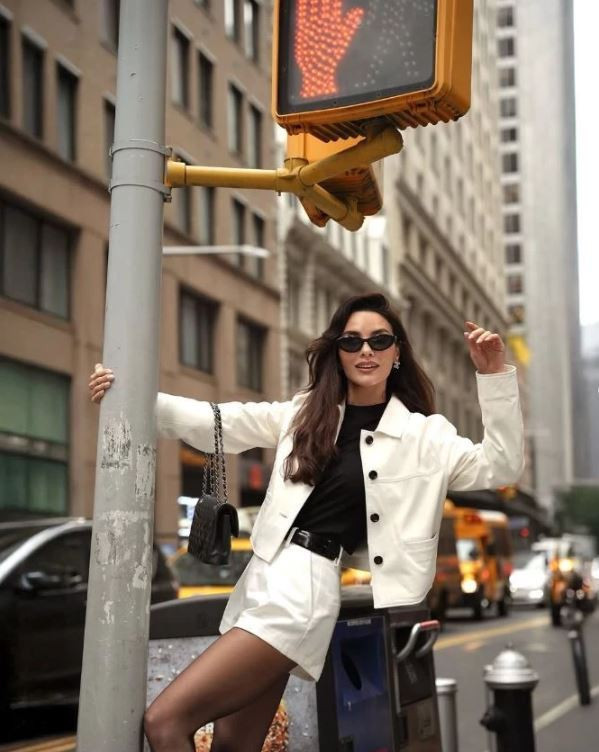 ‘Kara Sevda’nın Zeynep Soyderesi’i Hazal Filiz Küçükköse’nin gizemli sevgilisi kameralara yakalandı: Bebek’te gece kaçamağı! - Resim : 8