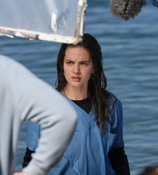 Taşacak Bu Deniz'in Eleni'si kendisine ait şarkısını paylaştı! Sesiyle büyüledi - Resim : 3