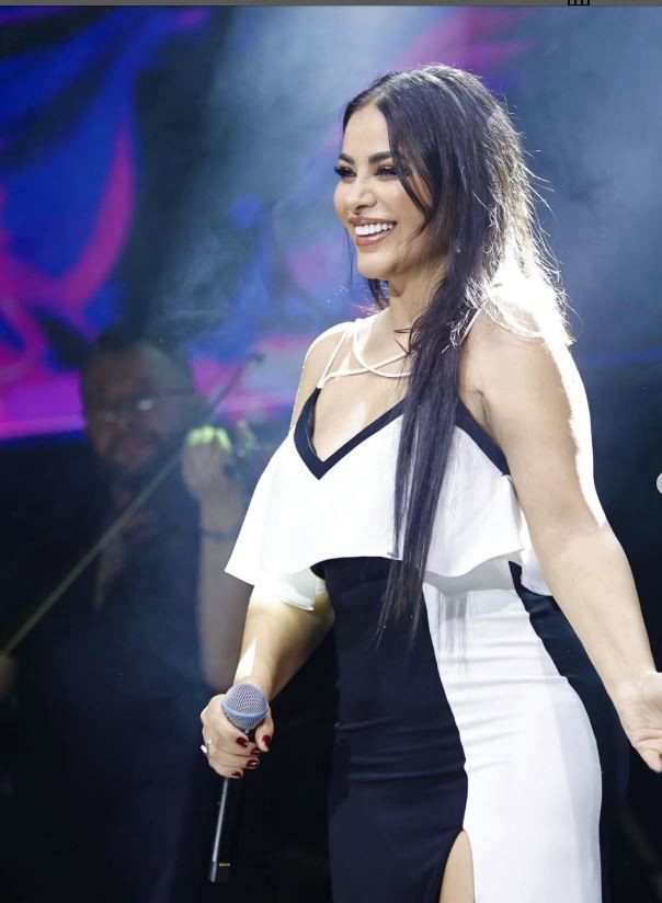 Zara kilolarıyla birlikte tarzını da değiştirdi... Sosyal medya ikiye bölündü ' Eski Zara nerede?' - Resim : 5