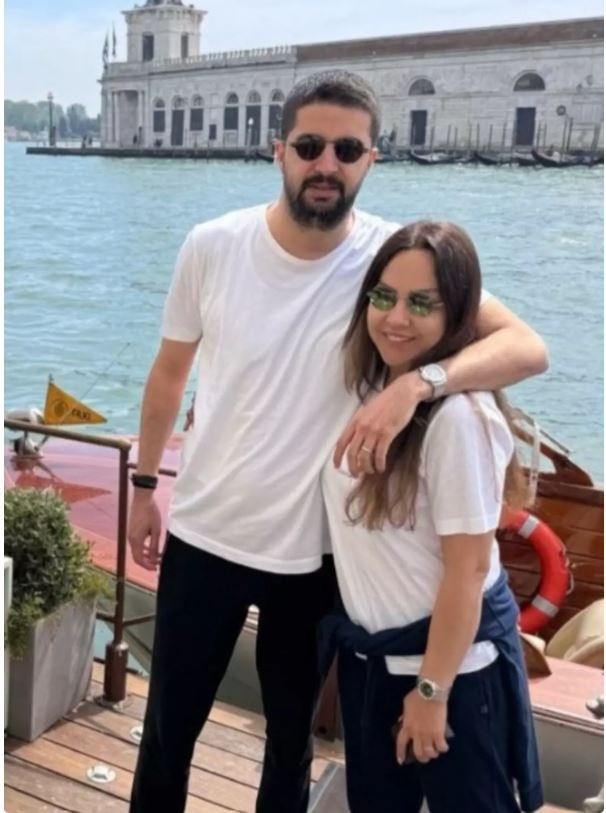 Ebru Gündeş ihaneti affetmemişti! Ünlü türkücü Elif Buse Doğan sonunda patladı... Boşanmanın gerçek nedeni ne? - Resim : 1