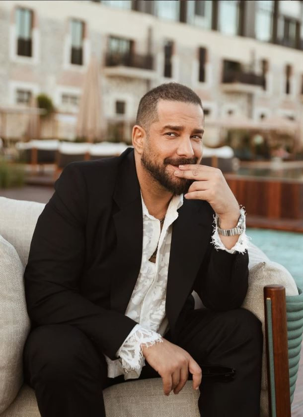 Enis Arıkan ‘Ezgi Mola' sorusuna bile katlanamadı: Daha düne kadar çifte kumrular gibiydiniz! - Resim: 41