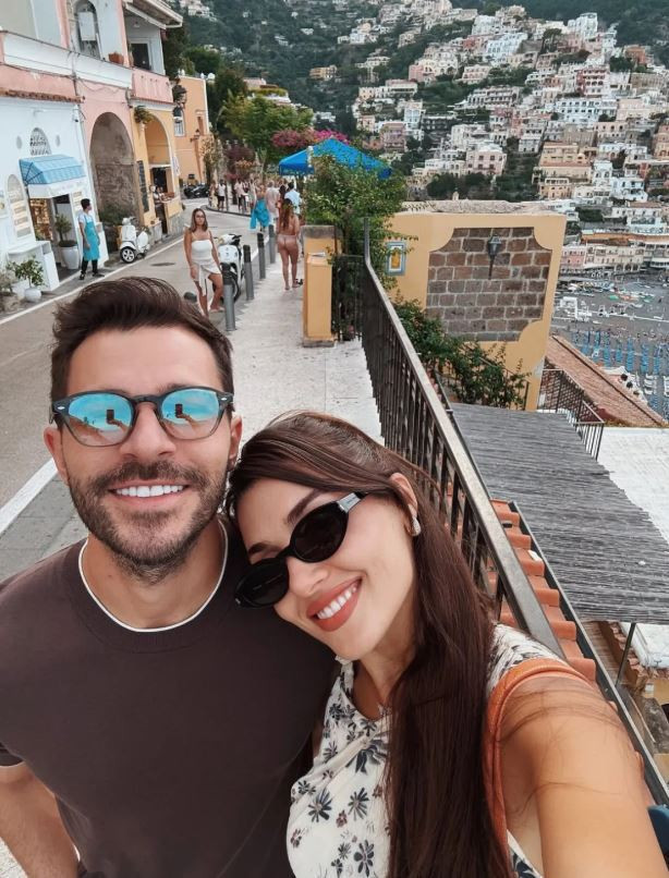 Hande Erçel ve Hakan Sabancı ayrılığında sürpriz adım! Sevenleri hayrete düştü - Resim : 12