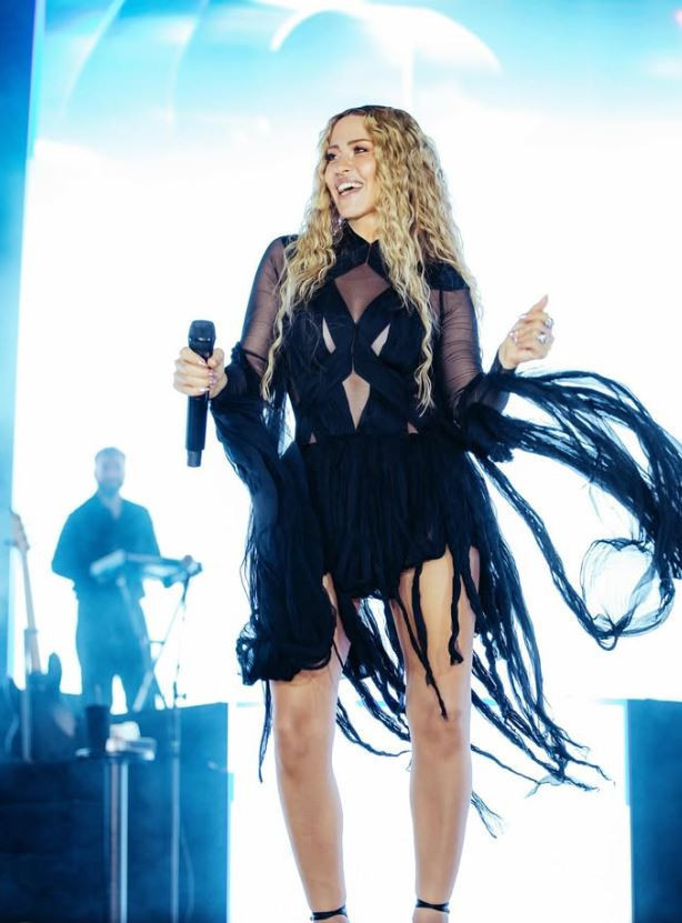 Komşu dehşeti! Ünlü şarkıcı Derya Uluğ ve müzisyen nişanlısı Asil Gök soluğu savcılıkta aldı - Resim : 10