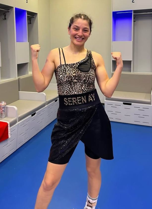 Türkiye’in ‘Nakavt kraliçesi’ Milli boksör Seren Ay Çetin Survivor’da: Acun Ilıcalı onuncu bombayı da patlattı - Resim : 16