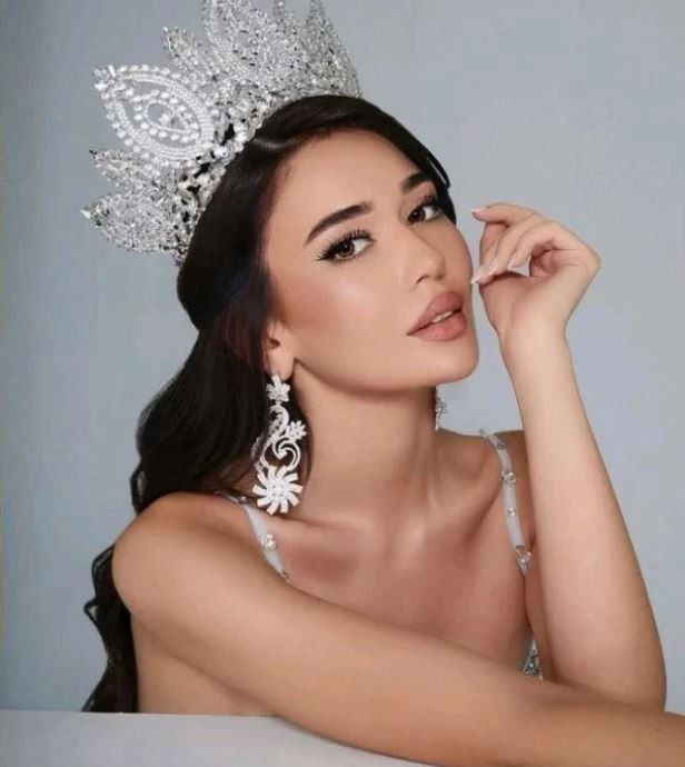 Miss Universe Türkiye temsilcisi Ceren Arslan'ın beş yıllık aşkı ortaya çıktı! Eski sevgilisi Milli voleybocu Milli voleybolcu Bedirhan Bülbül - Resim : 10